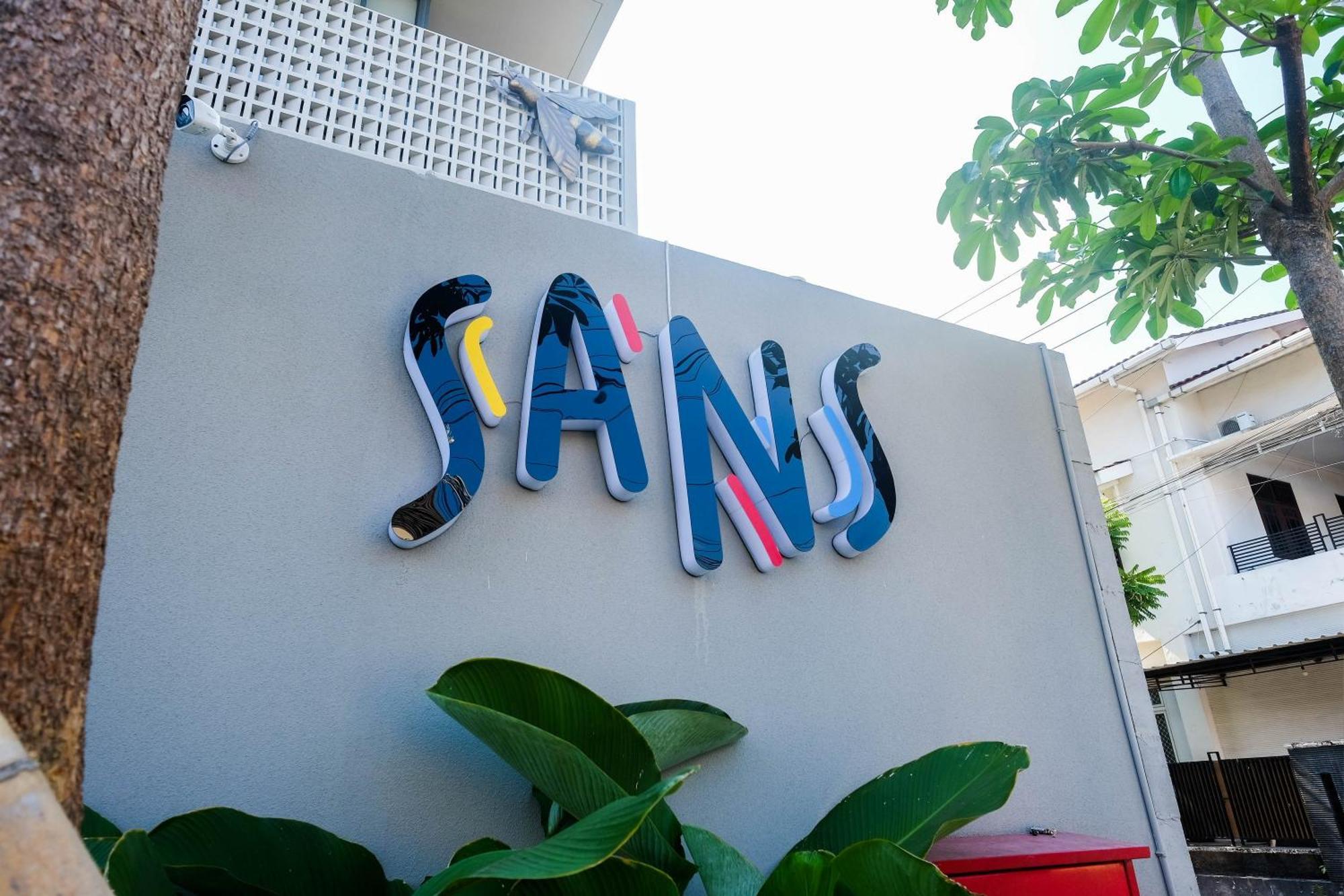 Sans Hotel Rg Living Jogja By Reddoorz Pakualaman Zewnętrze zdjęcie