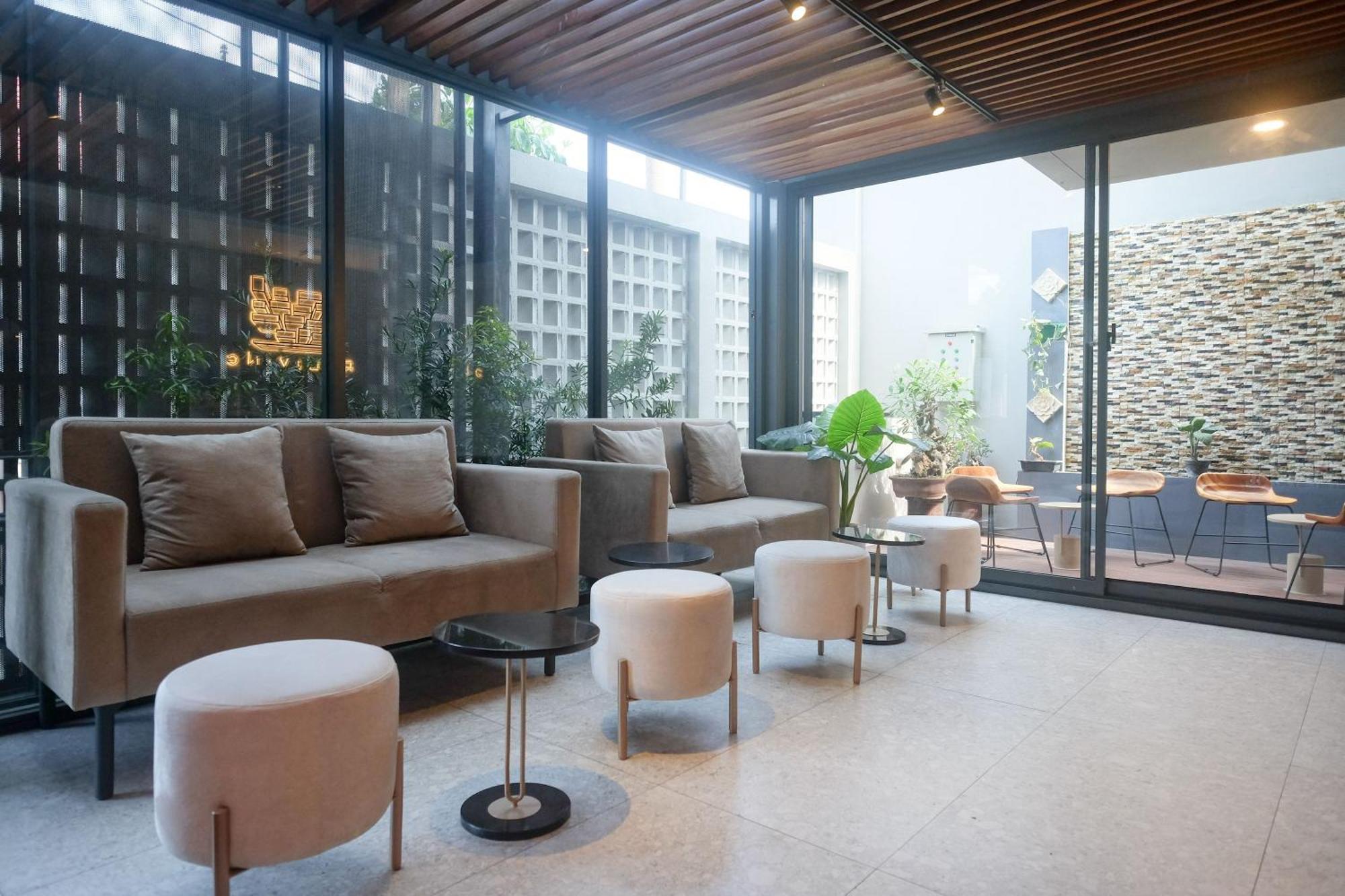 Sans Hotel Rg Living Jogja By Reddoorz Pakualaman Zewnętrze zdjęcie